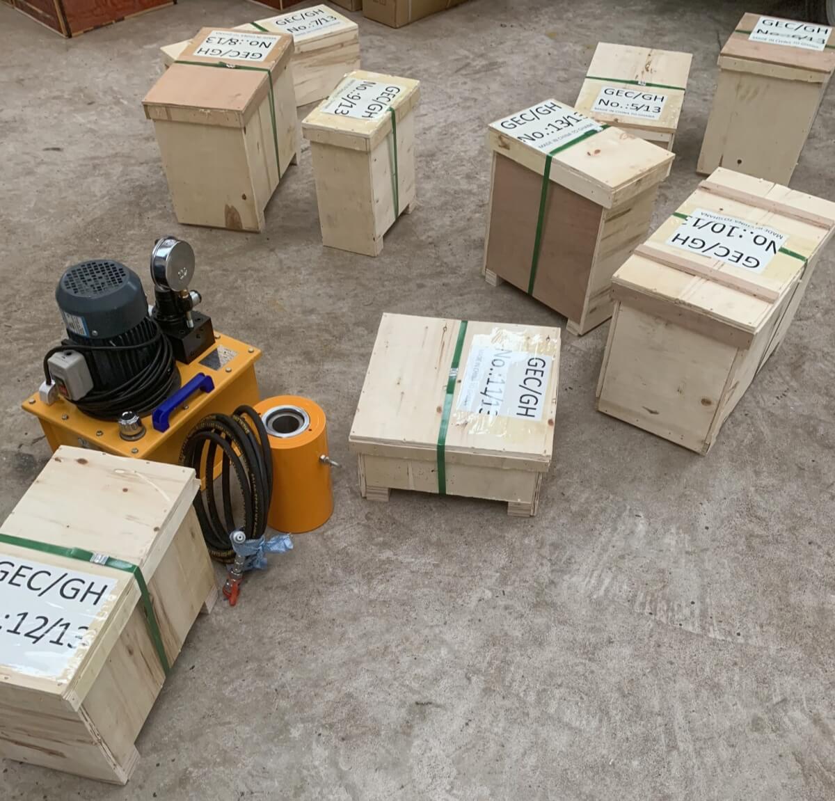 100 Ton 150 Ton 200 Ton Post Tension Hydraulic Hollow Cylinder Stressing Jack