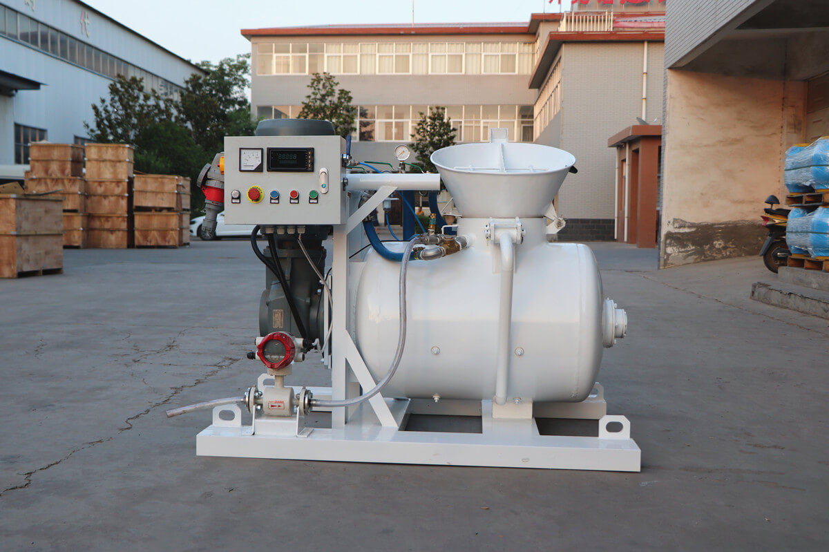 pump for refractory concrete mixtures