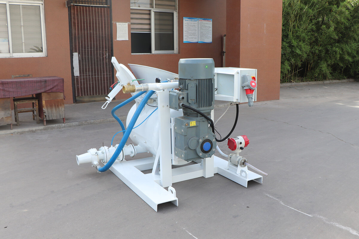 refractory mixing and conveying pump