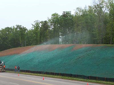 Hydroseeder spray machine for highway and railway slope greening