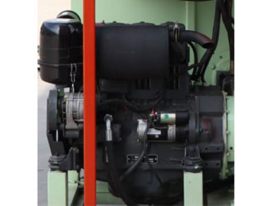 Diesel engine with air cooling hydroseeder machine