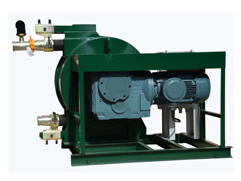 squeeze pump for pumping oil sludge and slurry